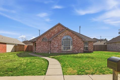 1302 Old Knoll Drive Wylie TX 75098