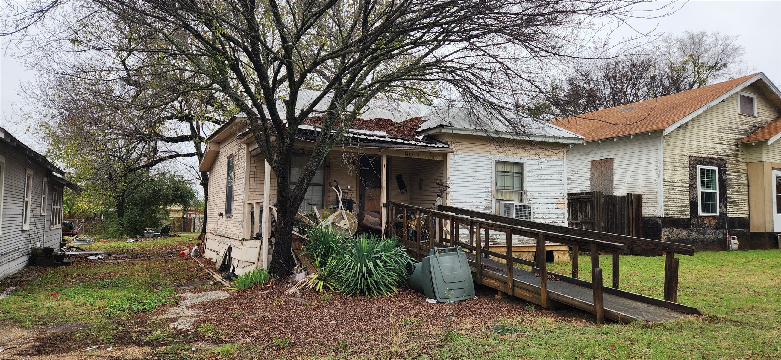 1407 E Wells Avenue Sherman TX 75090