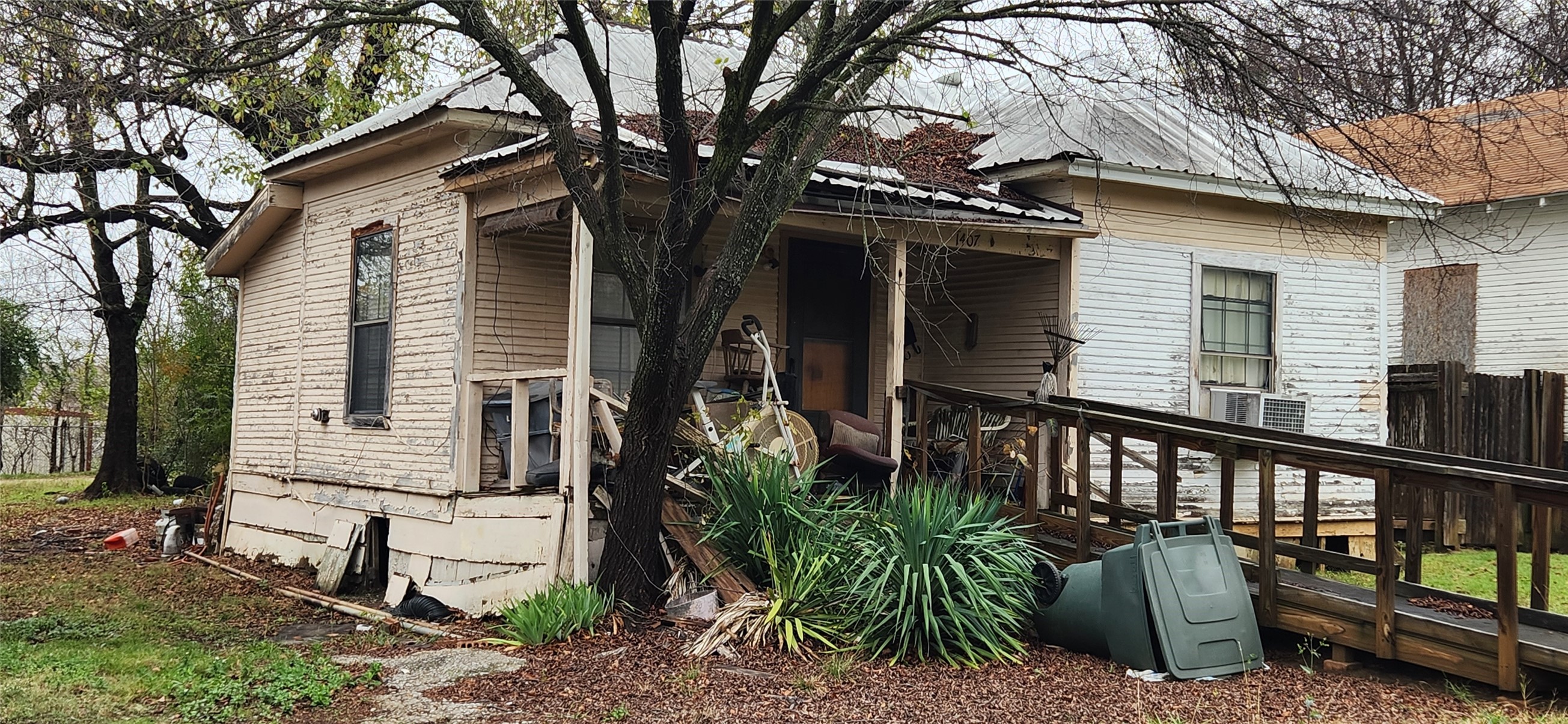 1407 E Wells Avenue Sherman TX 75090