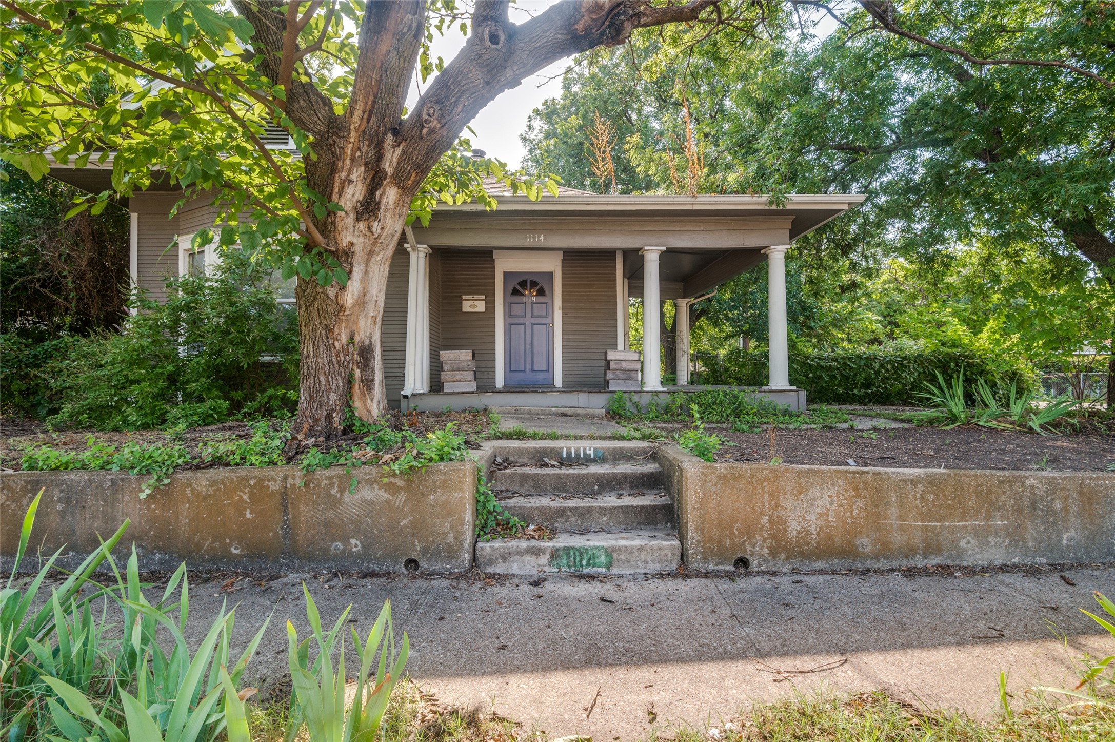 1114 S Tyler Street Dallas TX 75208
