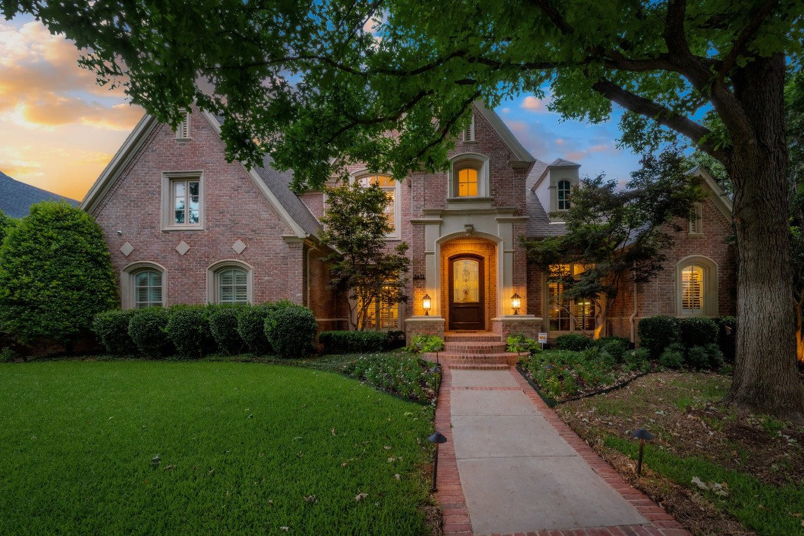 2402 Carlisle Avenue Colleyville TX 76034
