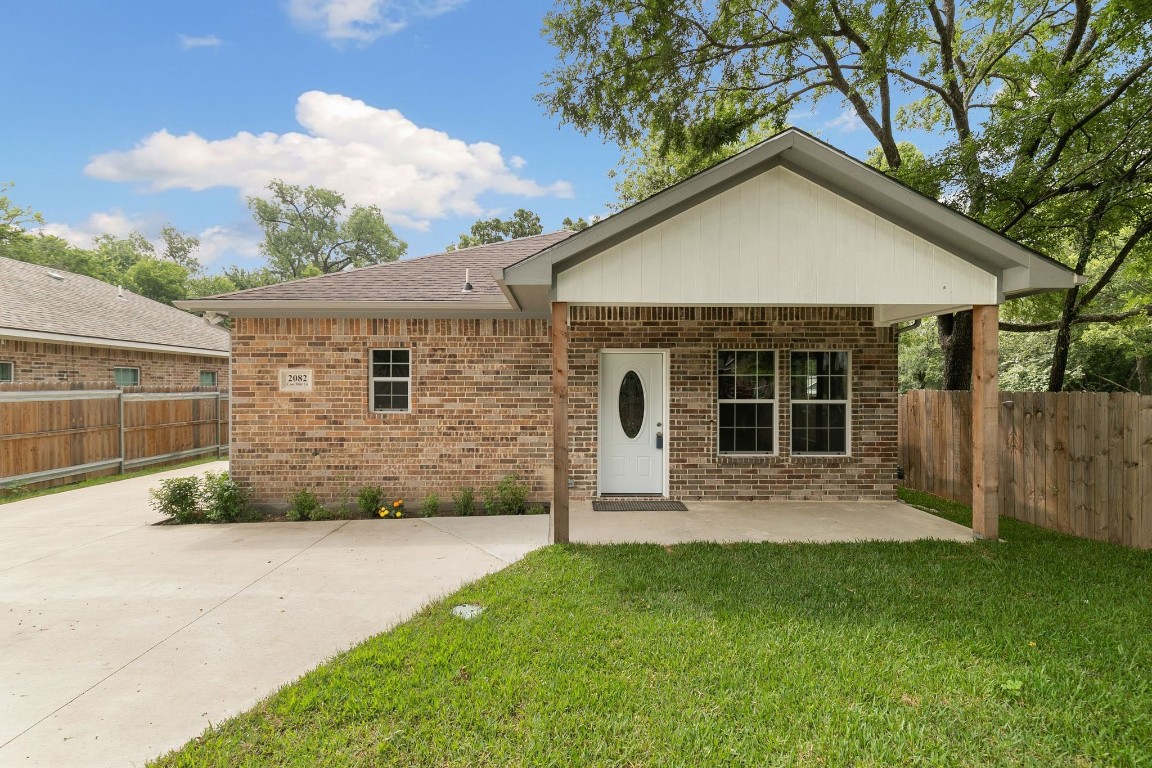 2082 Cool Mist Lane Dallas TX 75253