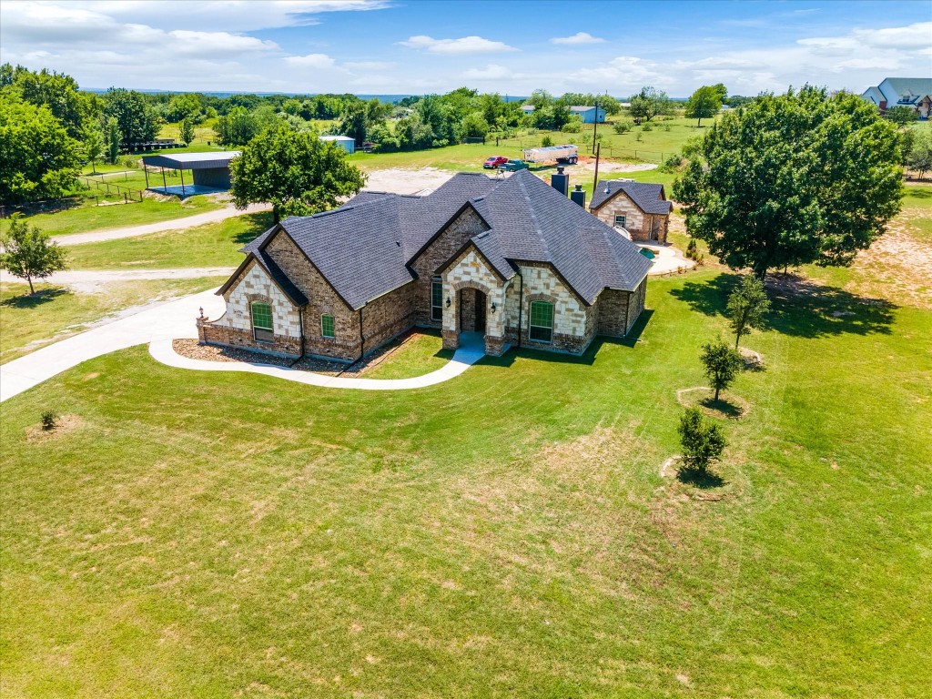 394 County Road 3383 Paradise TX 76073
