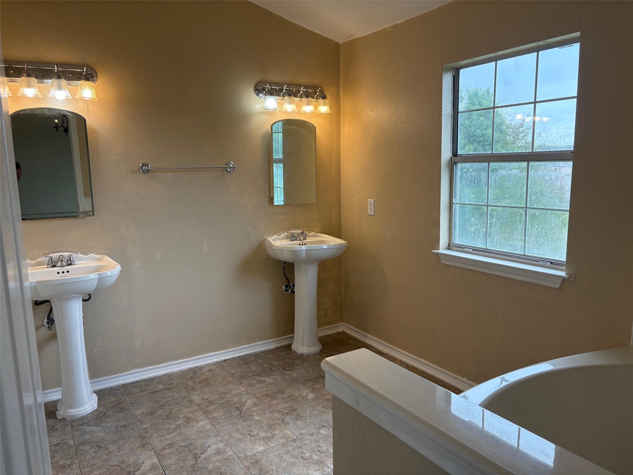 320 W Williams Street Cedar Hill TX 75104