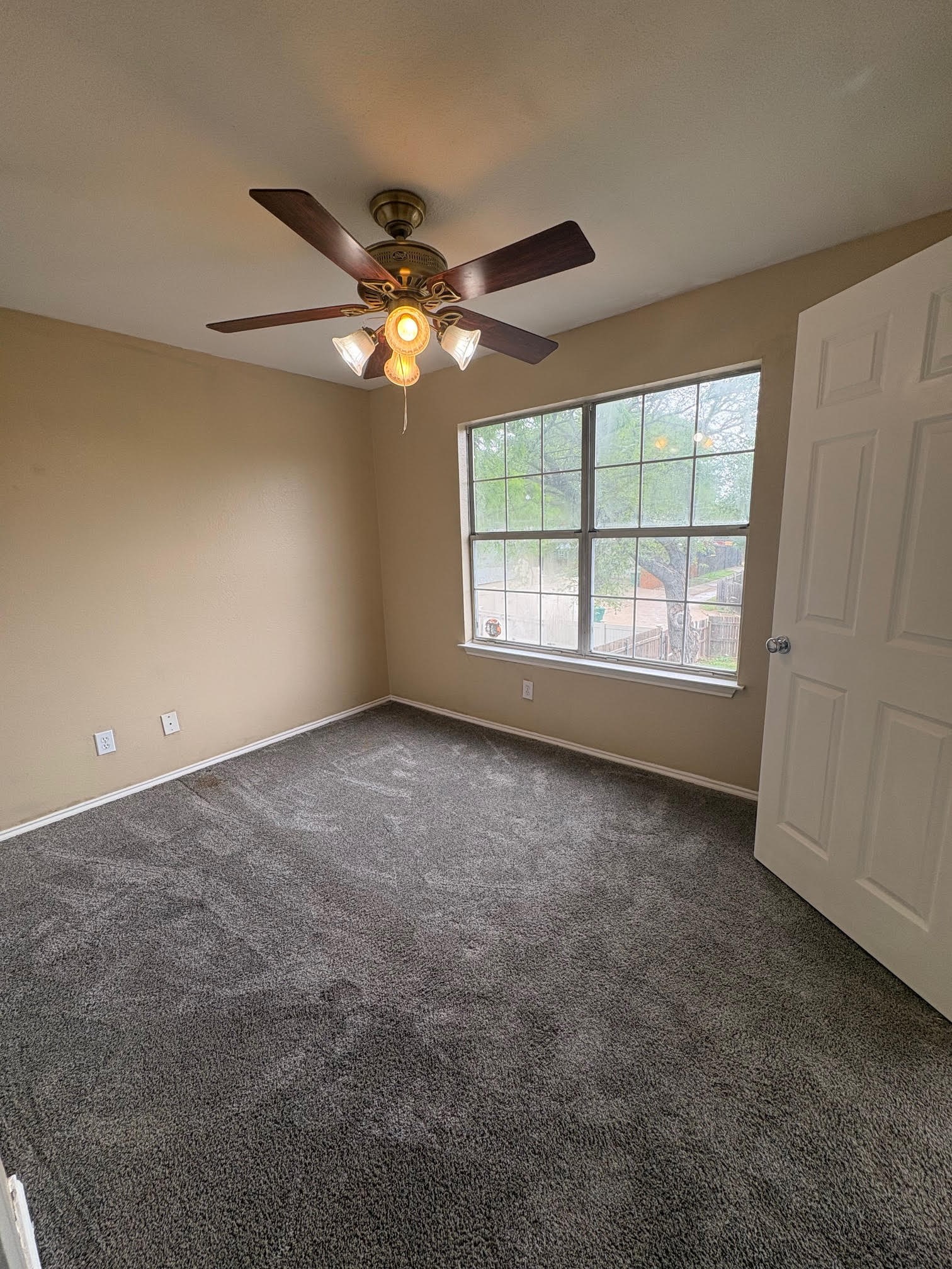 320 W Williams Street Cedar Hill TX 75104
