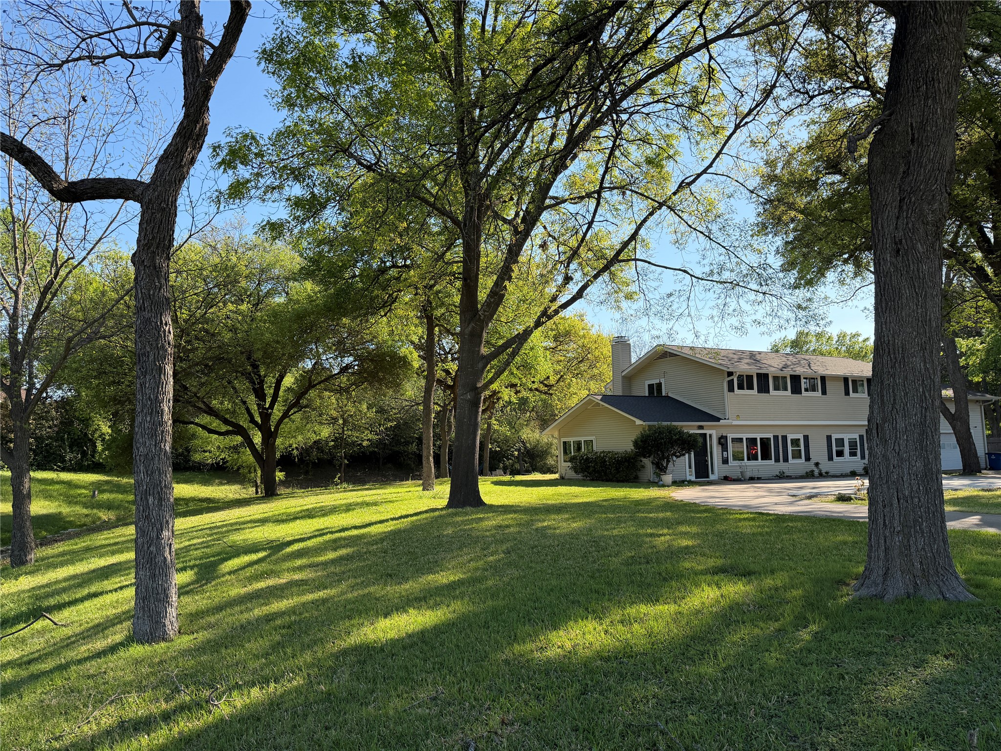 1009 Country Club Road Ennis TX 75119