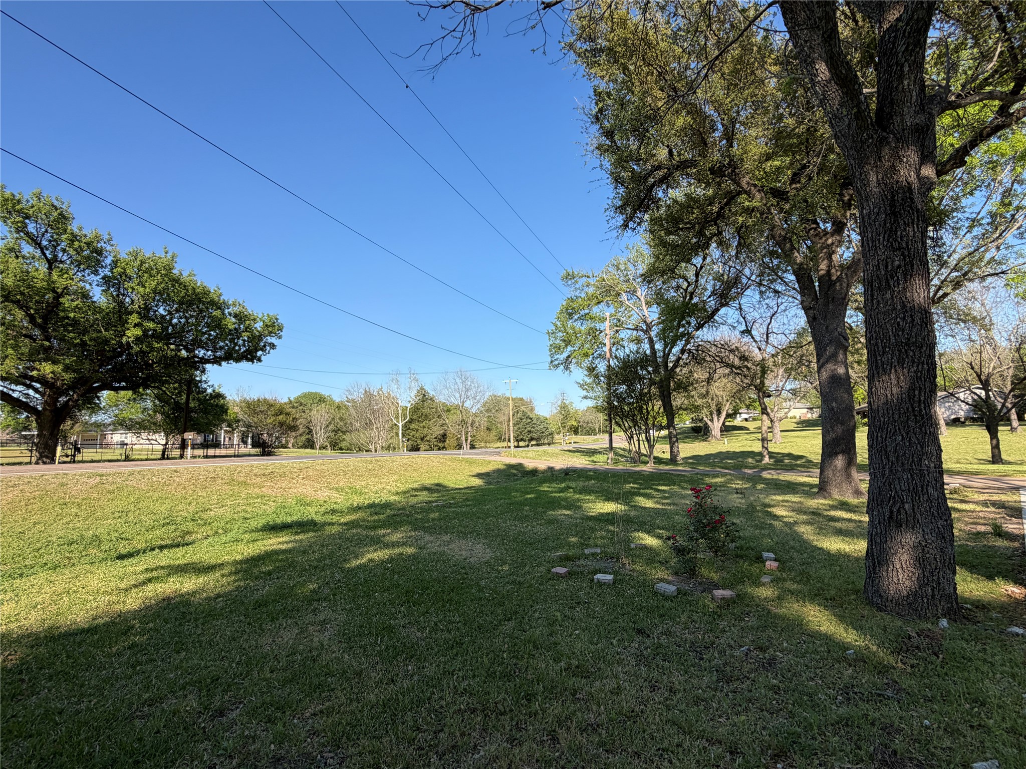1009 Country Club Road Ennis TX 75119