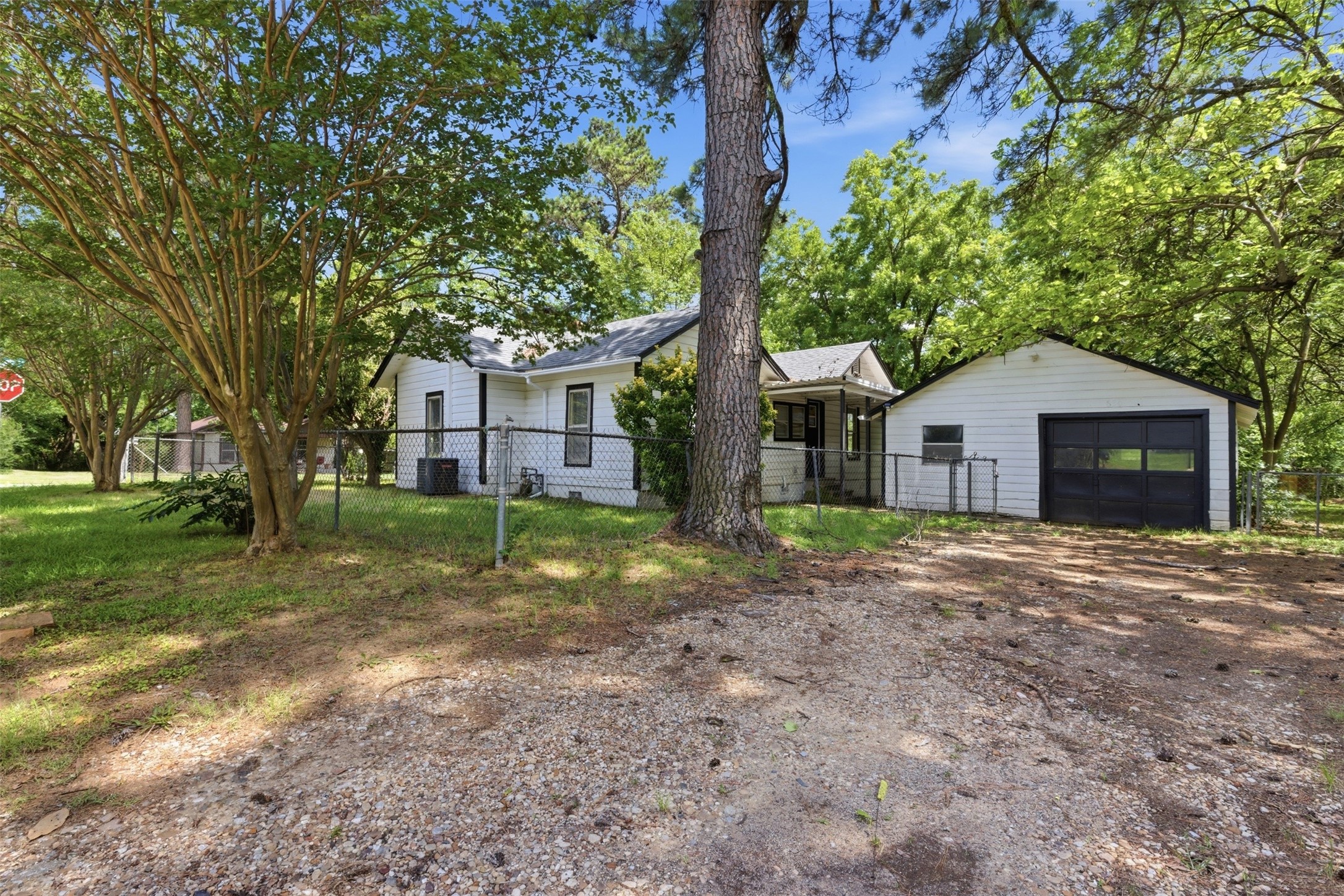 630 E Acheson Street Denison TX 75021