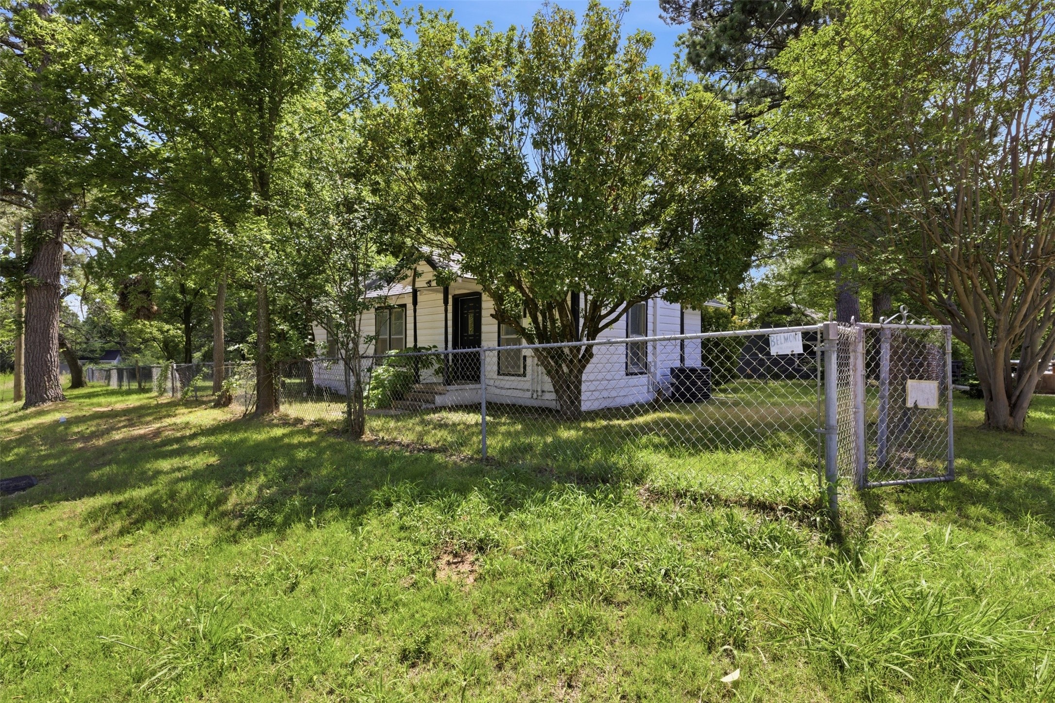 630 E Acheson Street Denison TX 75021