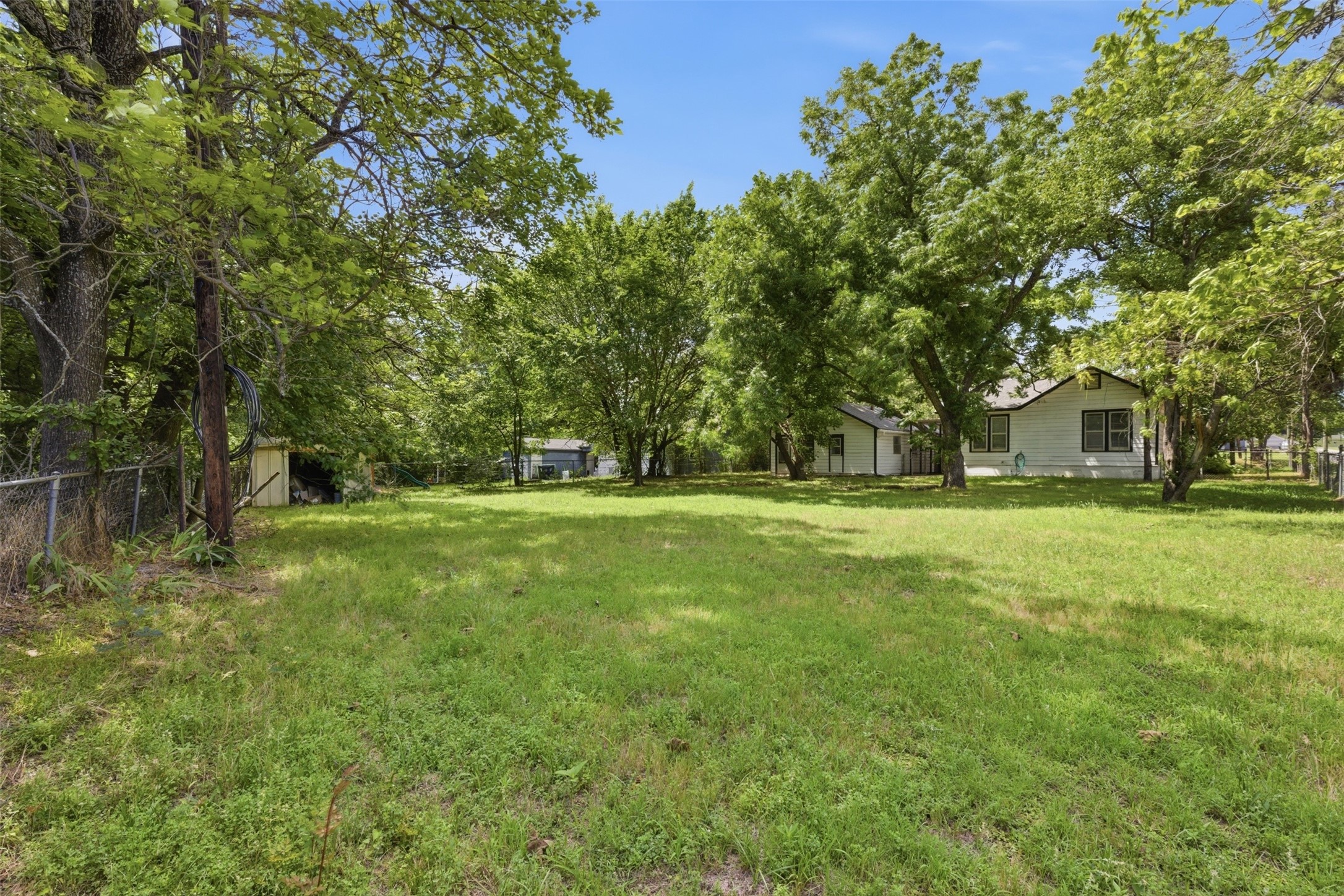 630 E Acheson Street Denison TX 75021