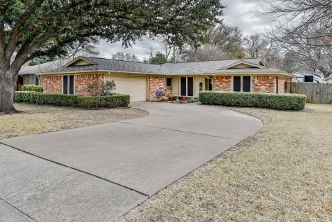 239 Norwich Drive Hurst TX 76054