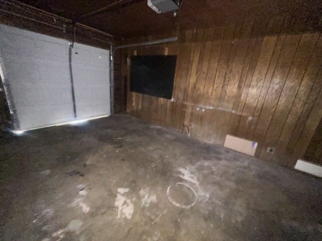2302 E Mistletoe Avenue Victoria TX 77901