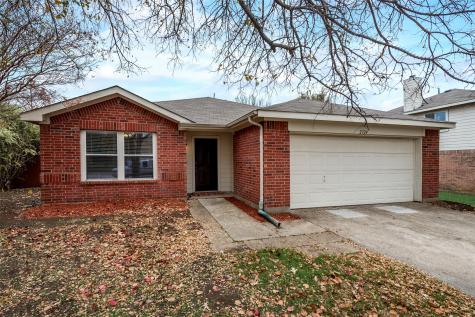 2324 Overlook Lane Denton TX 76207