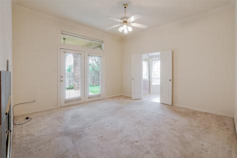 4734 Village Oak Drive Arlington TX 76017