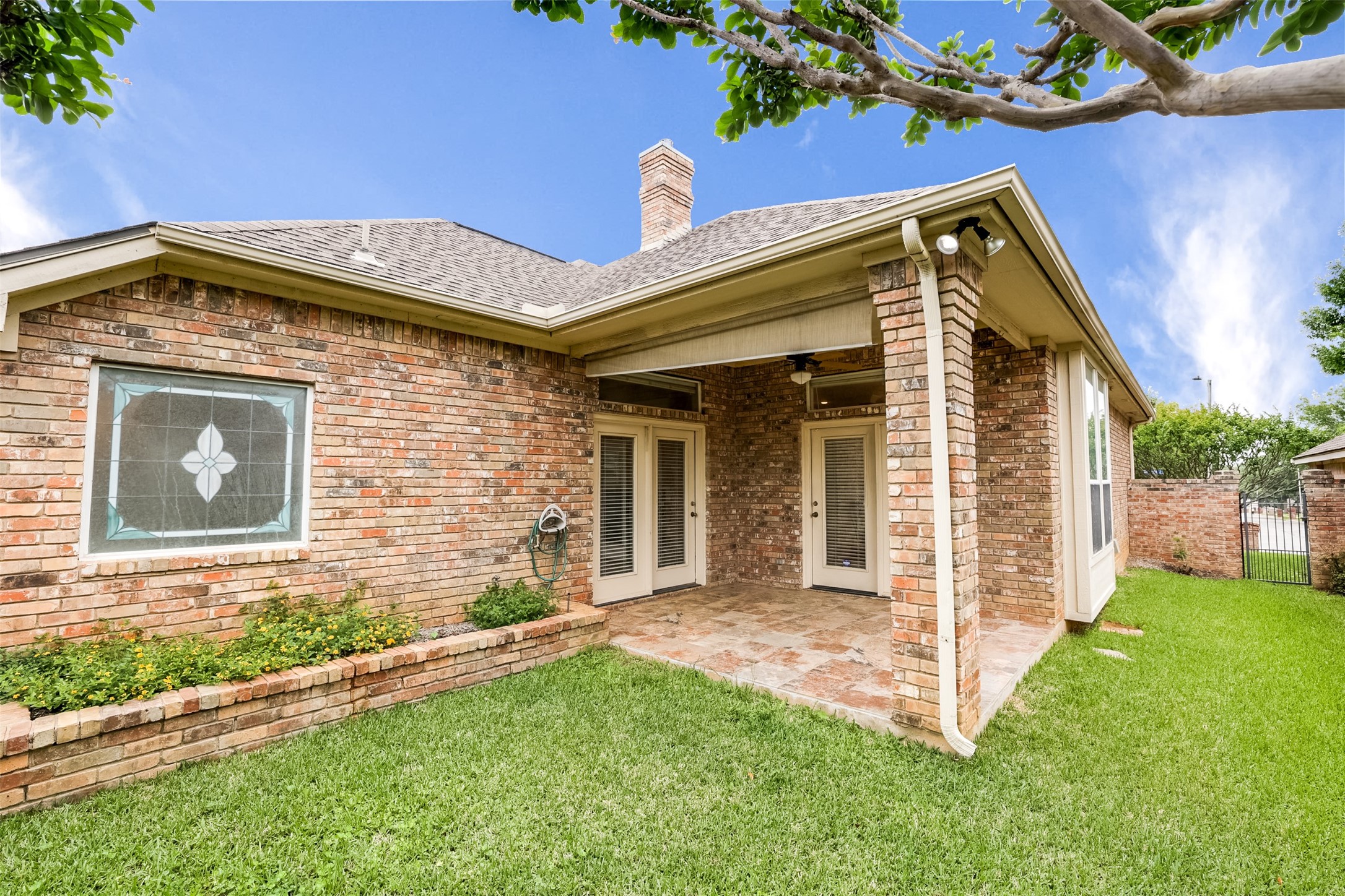4734 Village Oak Drive Arlington TX 76017