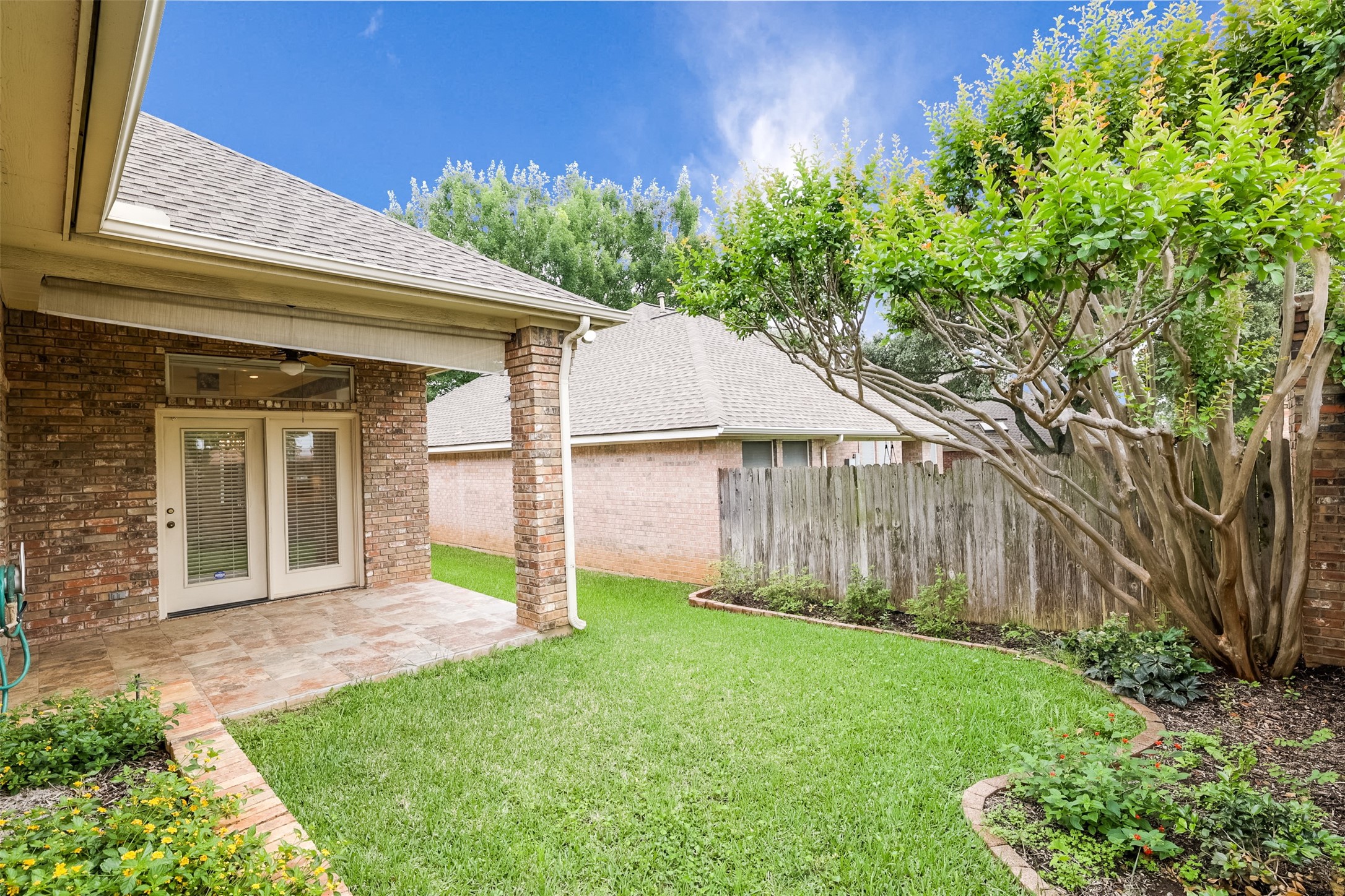 4734 Village Oak Drive Arlington TX 76017