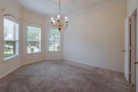 4734 Village Oak Drive Arlington TX 76017