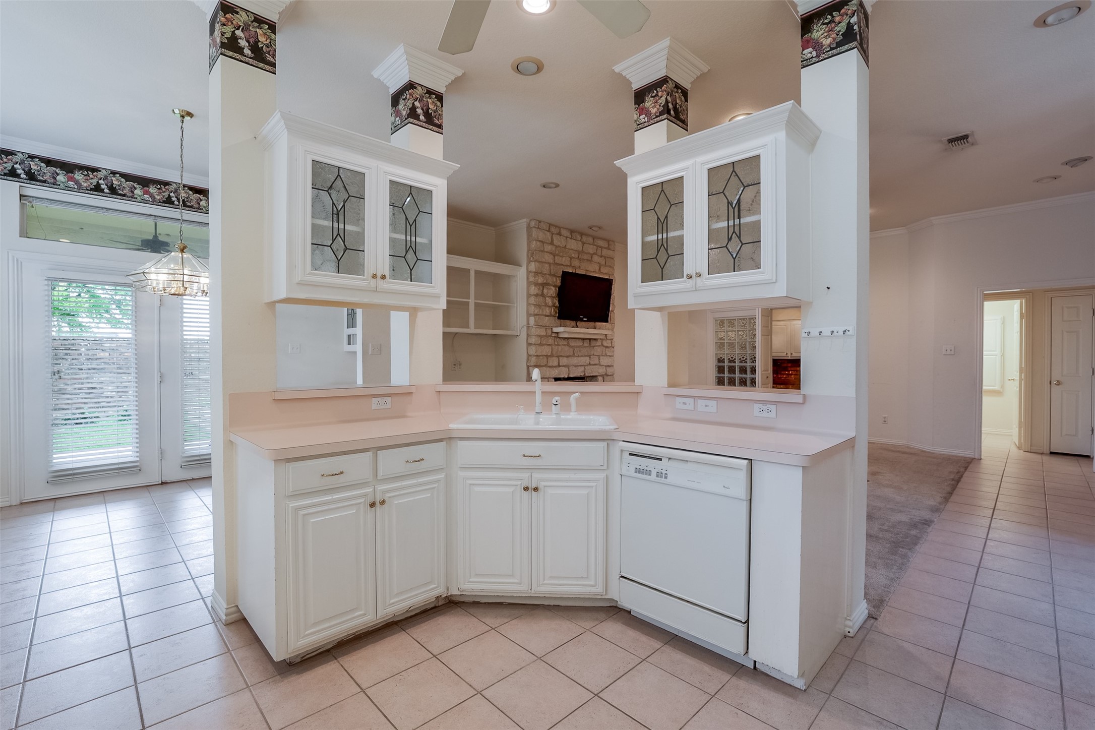 4734 Village Oak Drive Arlington TX 76017