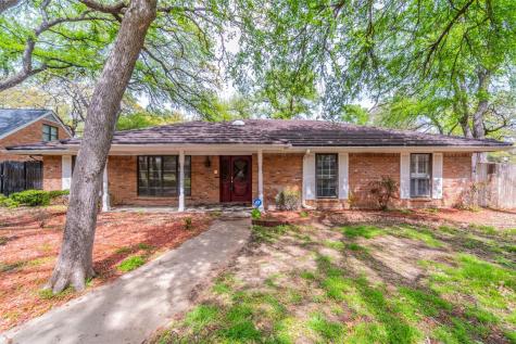 1816 W Cedar Elm Drive Arlington TX 76012