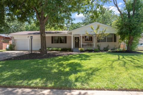 1311 Ravenwood Drive Arlington TX 76013