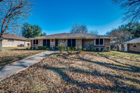 1112 Waterview Lane Desoto TX 75115