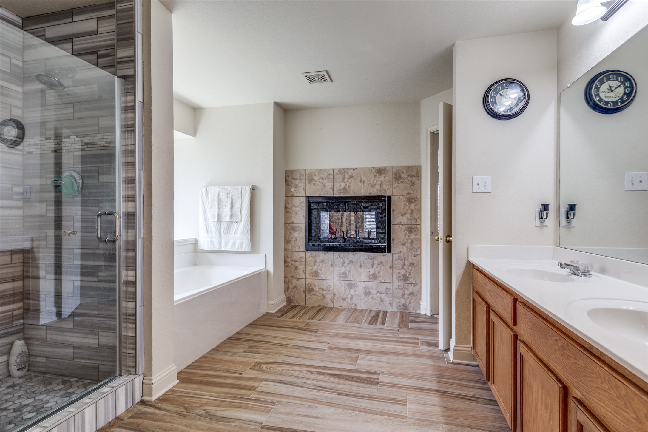 2512 Calico Rock Drive Fort Worth TX 76131