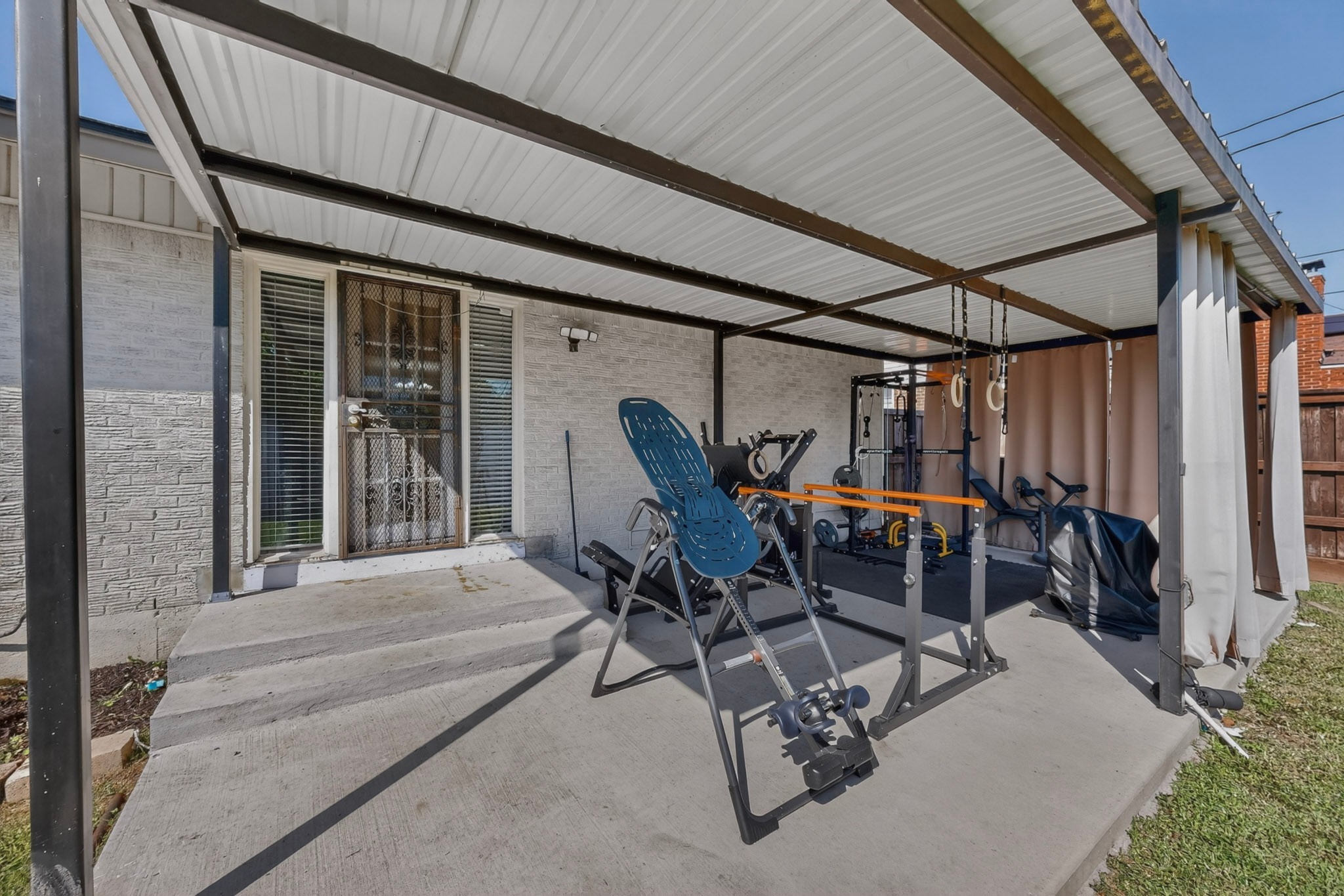 2302 Lagoon Drive Mesquite TX 75150
