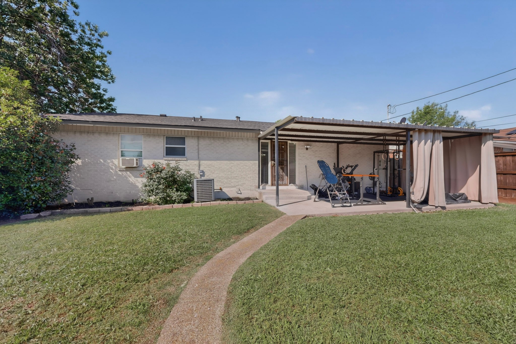 2302 Lagoon Drive Mesquite TX 75150