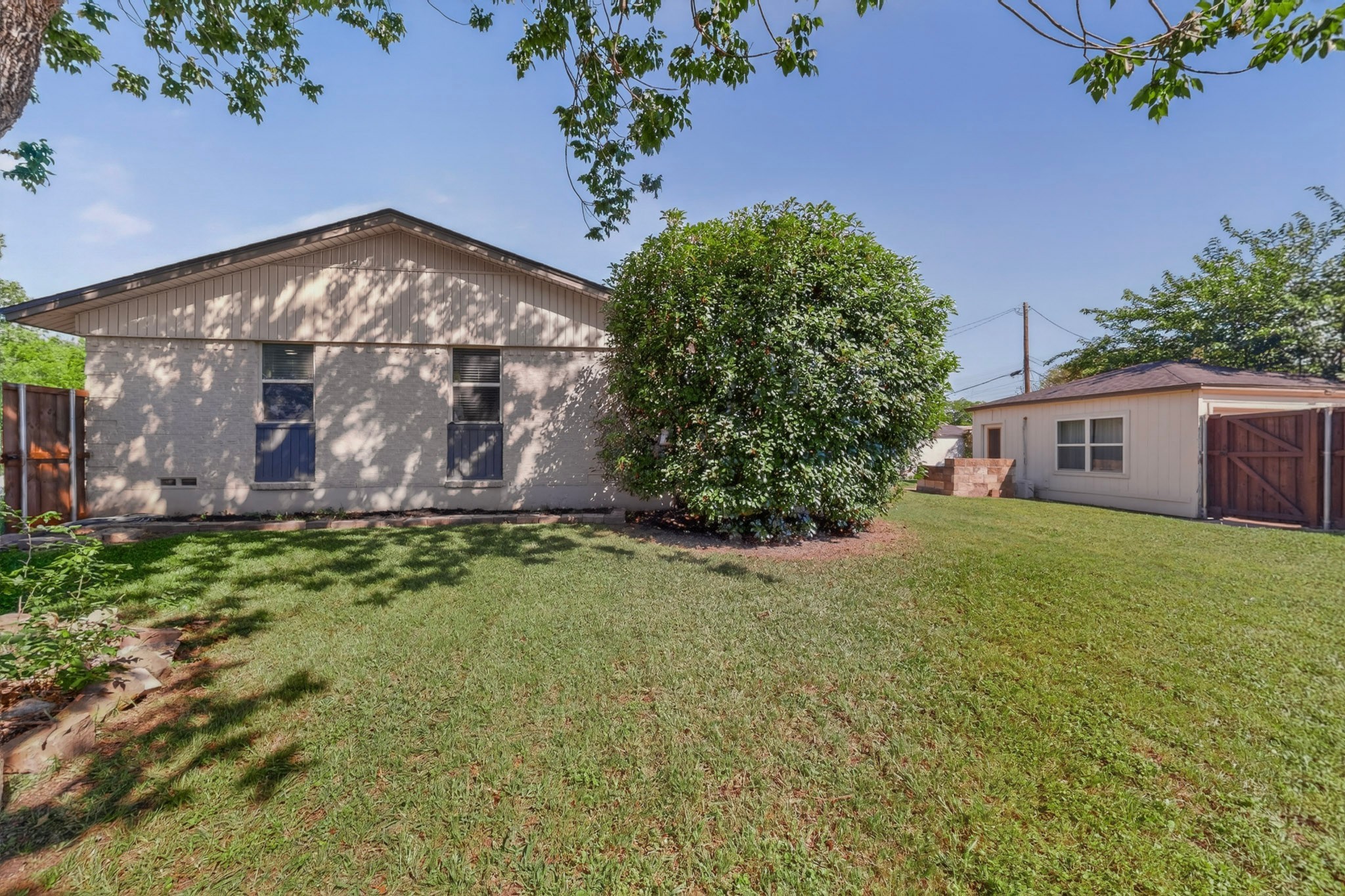 2302 Lagoon Drive Mesquite TX 75150