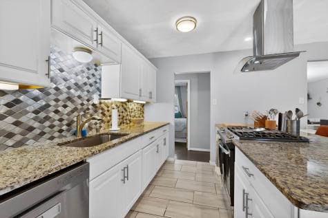 2302 Lagoon Drive Mesquite TX 75150