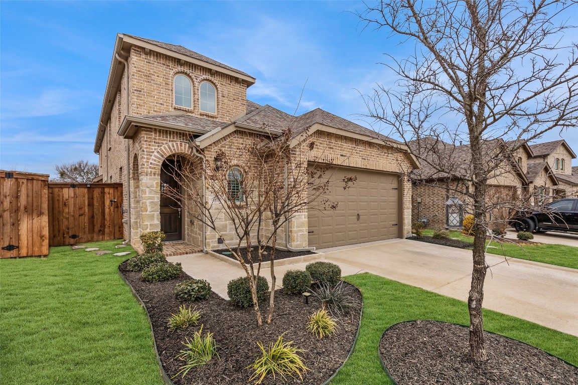 1033 Shire Drive Aubrey TX 76227
