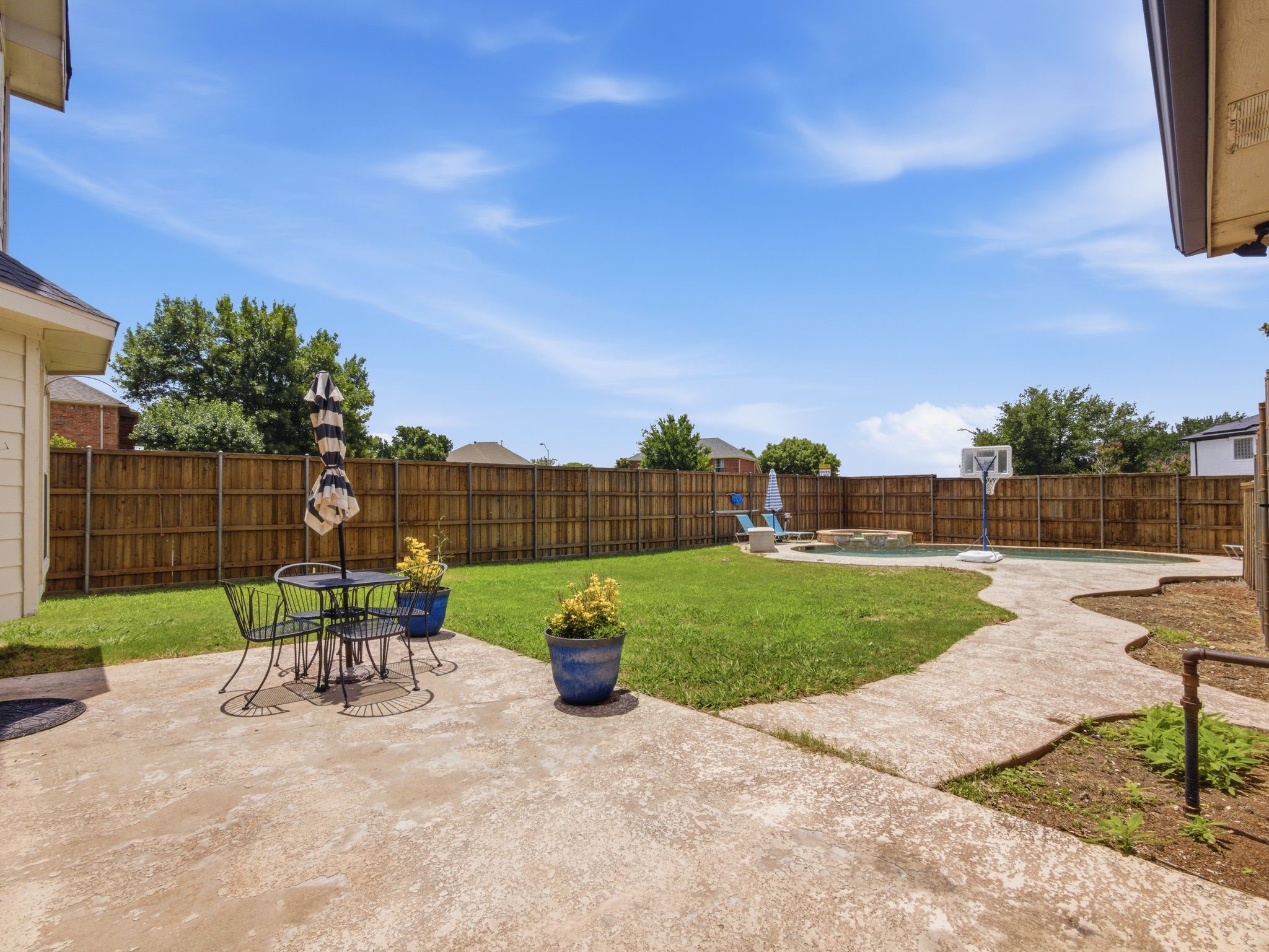 1332 Hillcrest Drive Allen TX 75002