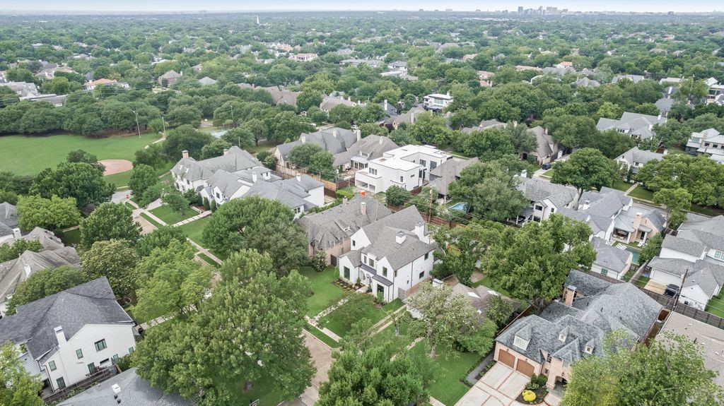 6727 Woodland Drive Dallas TX 75225