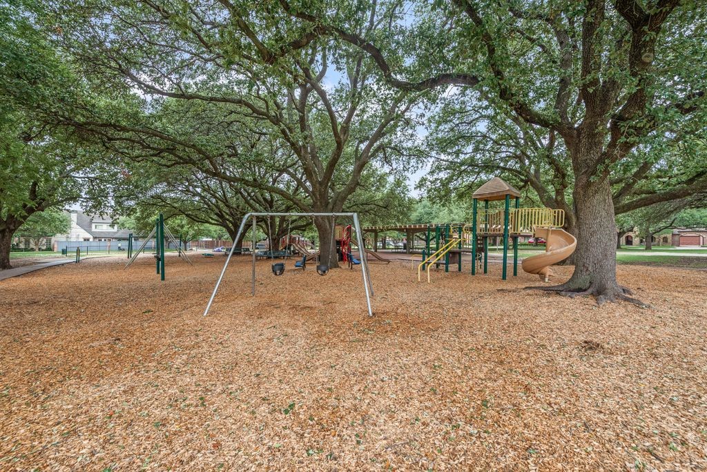 6727 Woodland Drive Dallas TX 75225