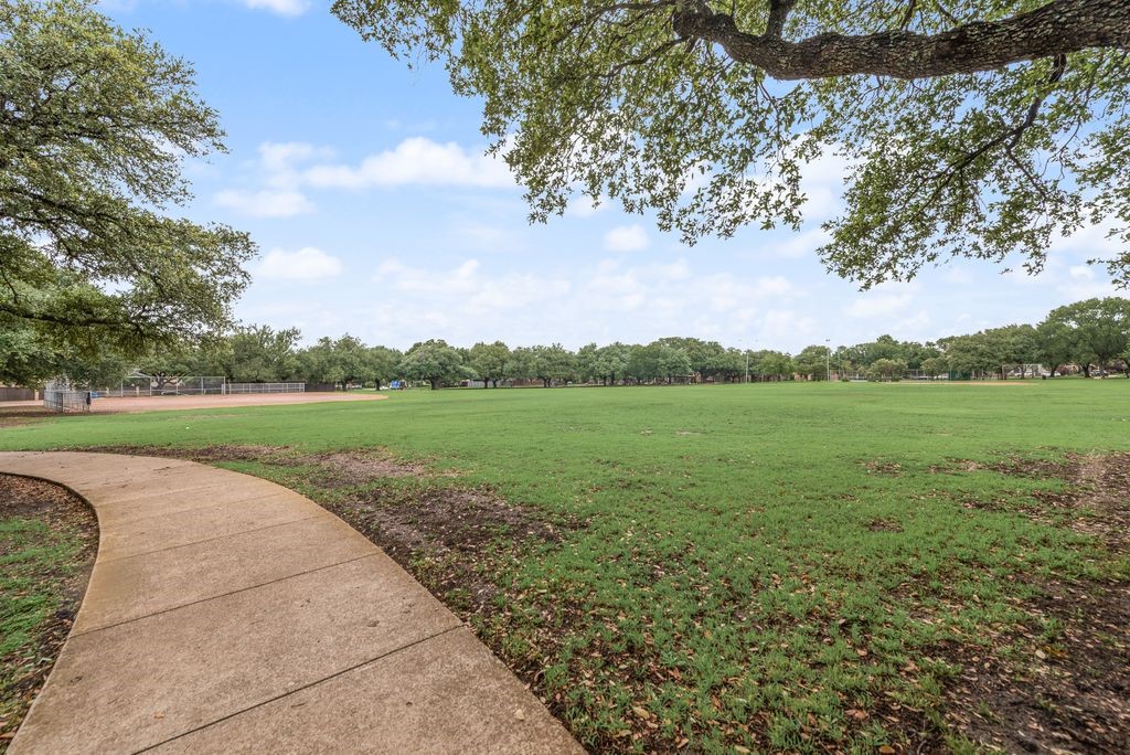 6727 Woodland Drive Dallas TX 75225