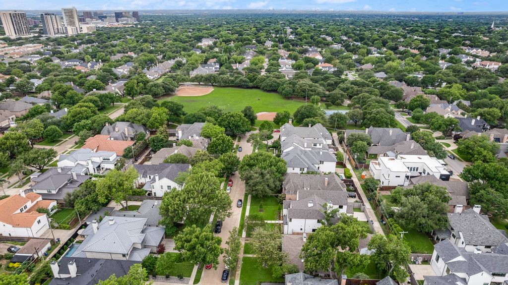 6727 Woodland Drive Dallas TX 75225