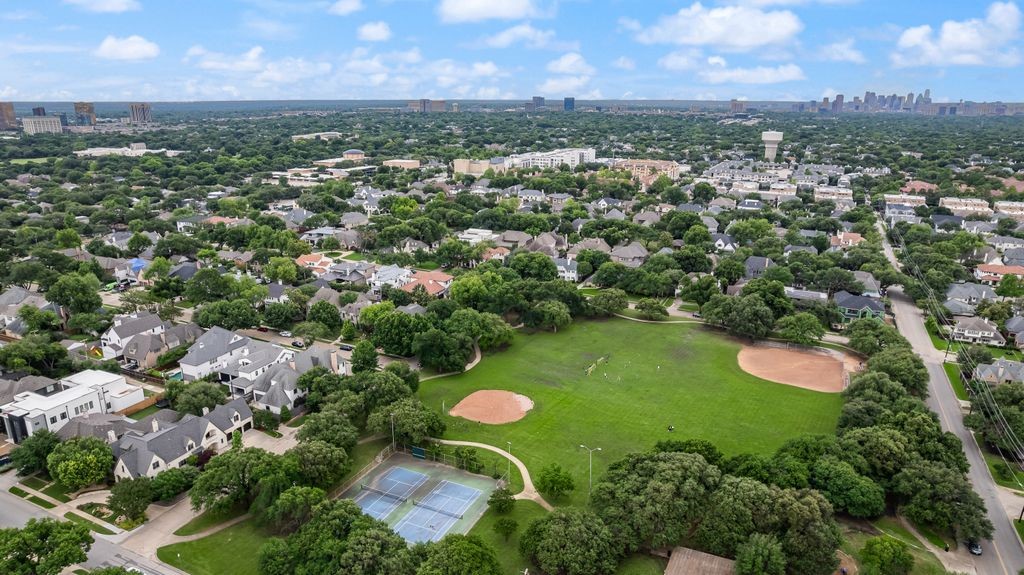 6727 Woodland Drive Dallas TX 75225