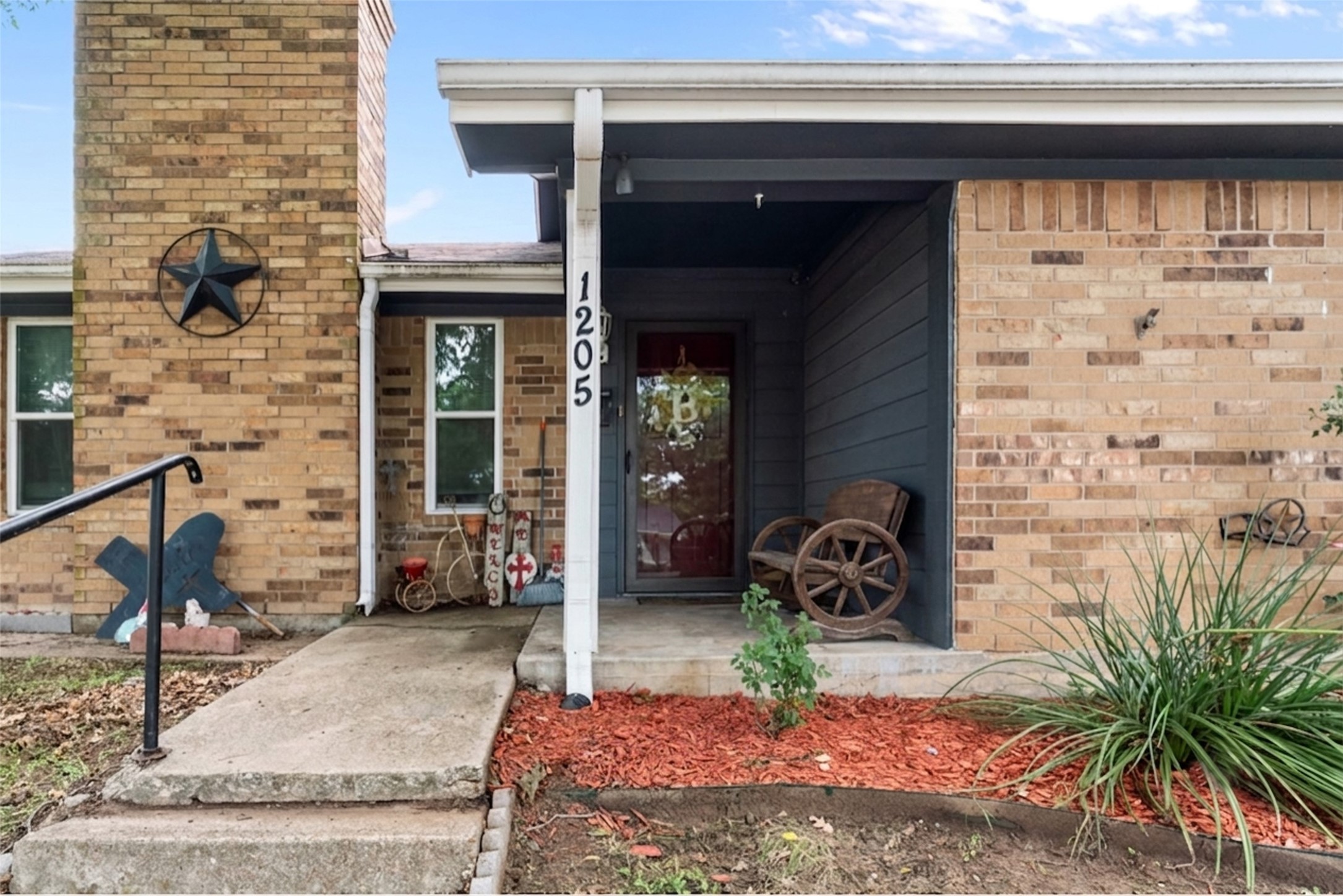 1205 S Rusk Street Weatherford TX 76086