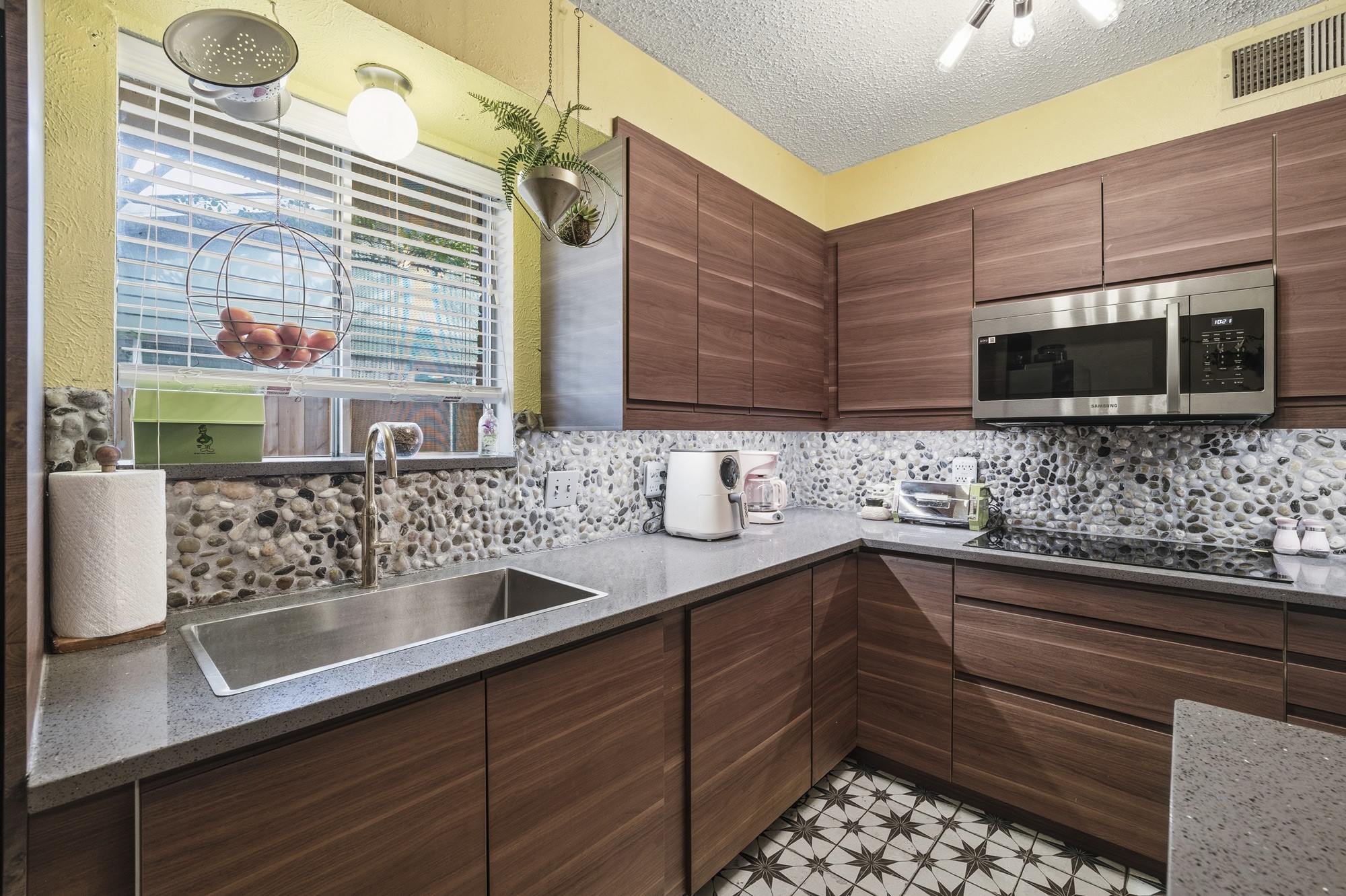 3206 Brook Glen Drive Garland TX 75044