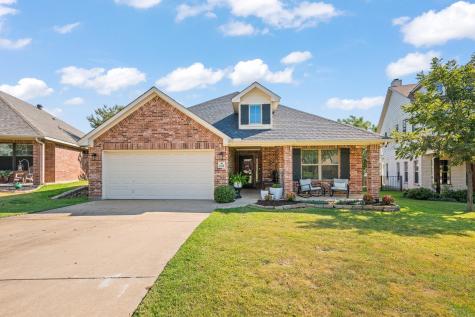 2828 Greenway Drive Burleson TX 76028