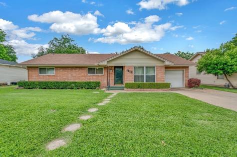 1112 N 63rd Street Waco TX 76710