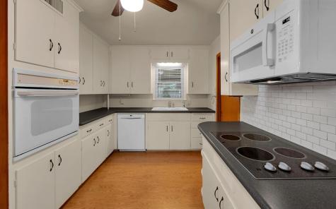 1112 N 63rd Street Waco TX 76710