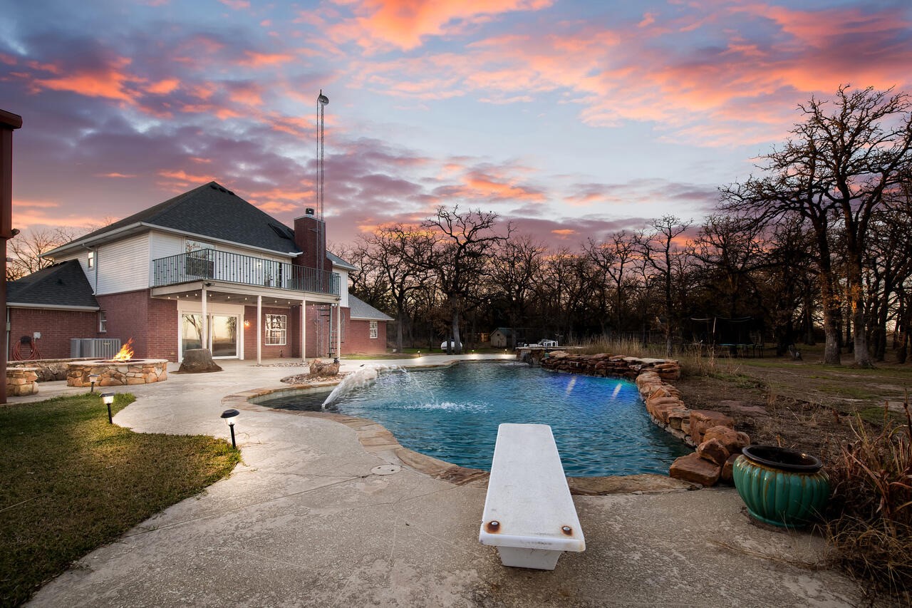 102 County Road 424a Lorena TX 76655
