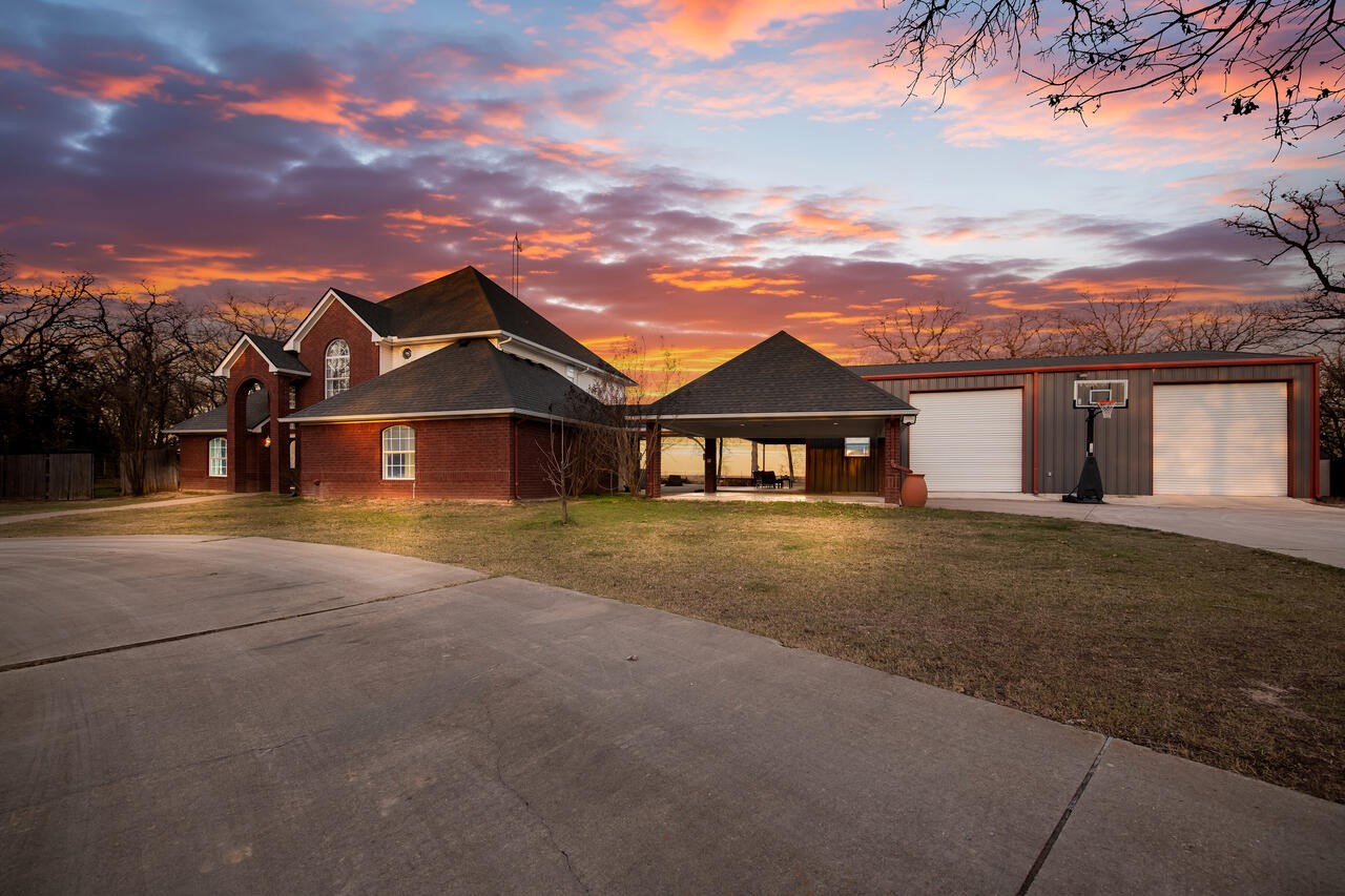 102 County Road 424a Lorena TX 76655