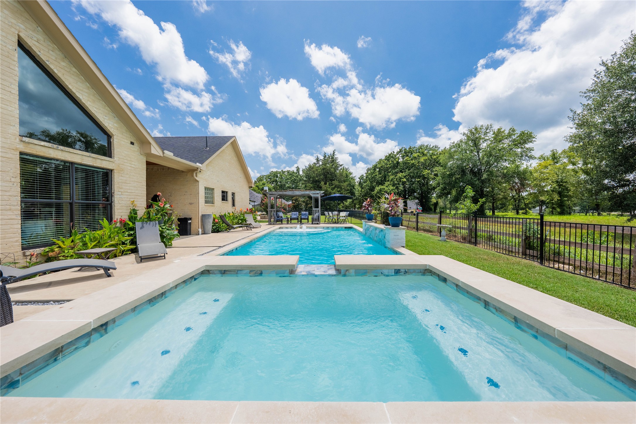 310 Splitrail Drive Mabank TX 75143