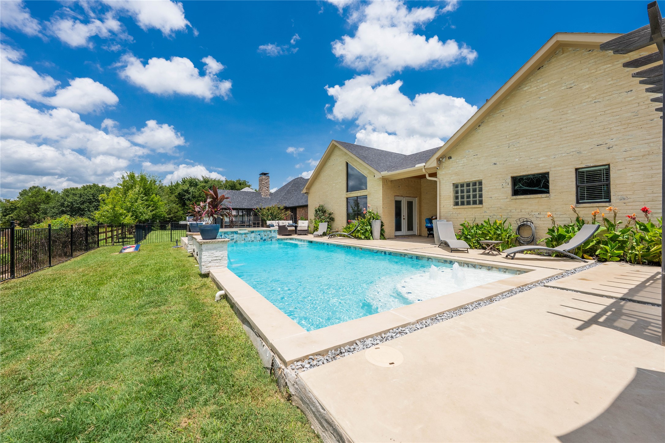 310 Splitrail Drive Mabank TX 75143