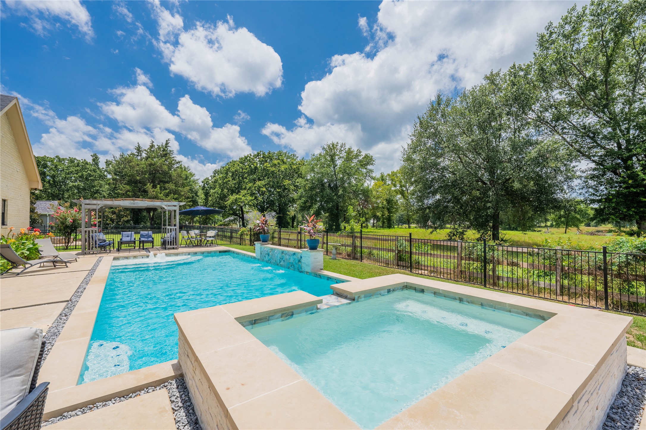 310 Splitrail Drive Mabank TX 75143