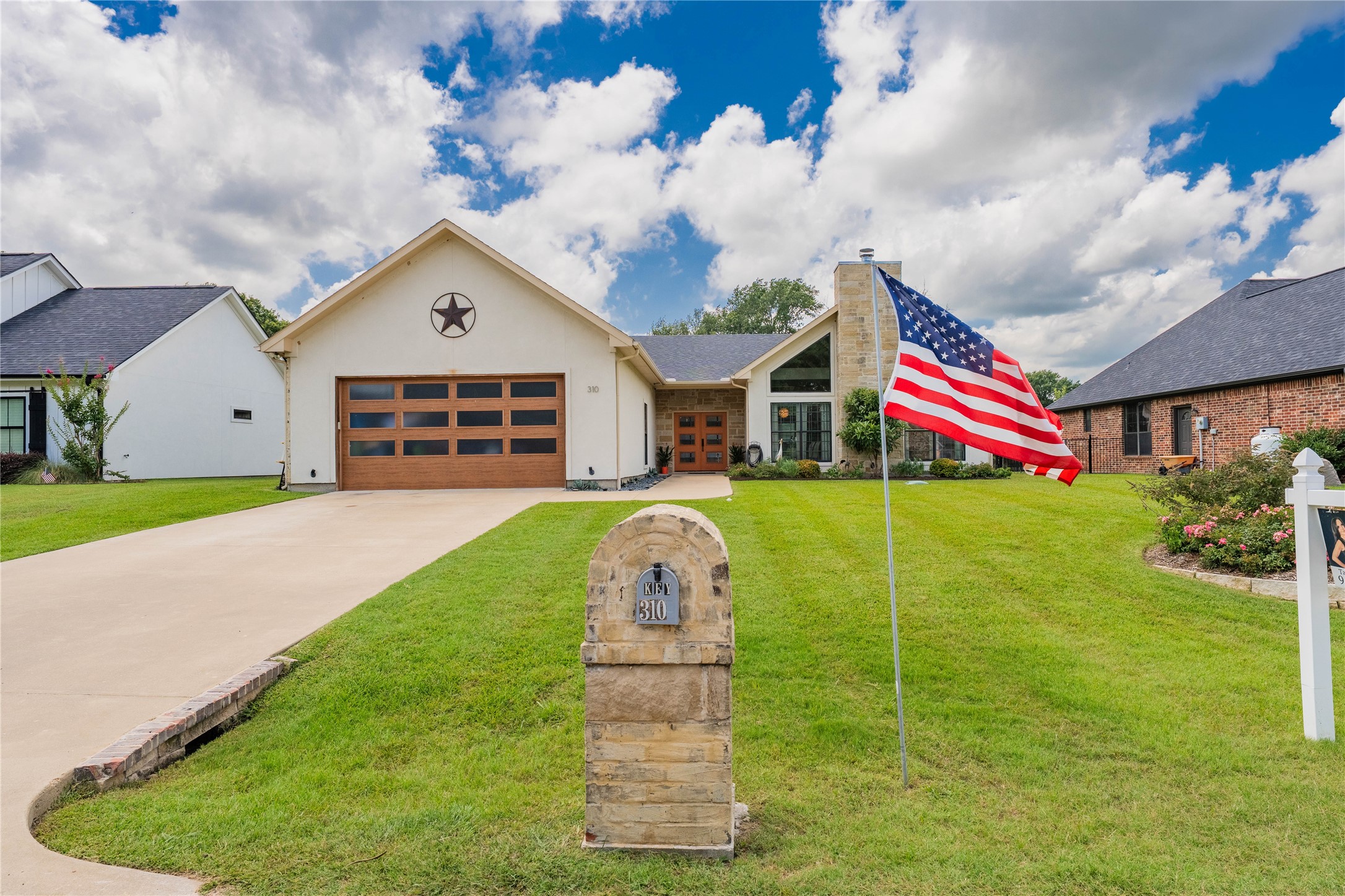 310 Splitrail Drive Mabank TX 75143