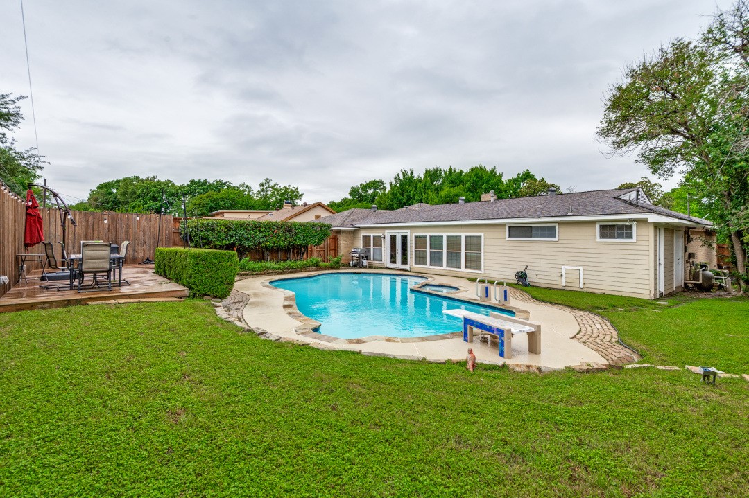 13524 Far Hills Lane Dallas TX 75240