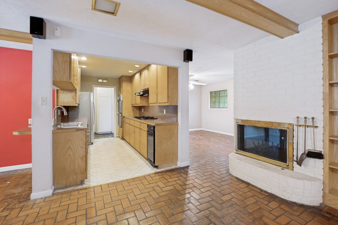 13524 Far Hills Lane Dallas TX 75240